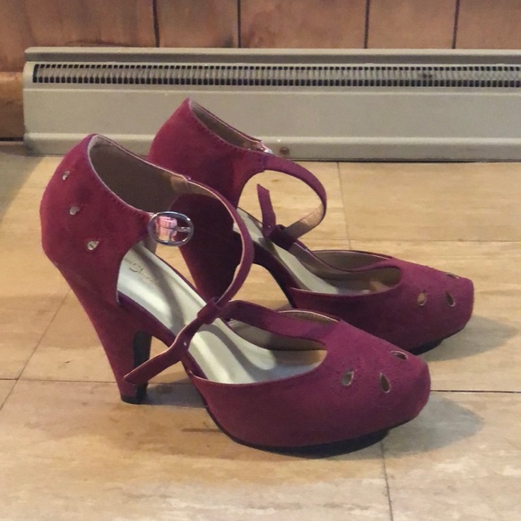 Burgundy Heels - Picture 3 of 5